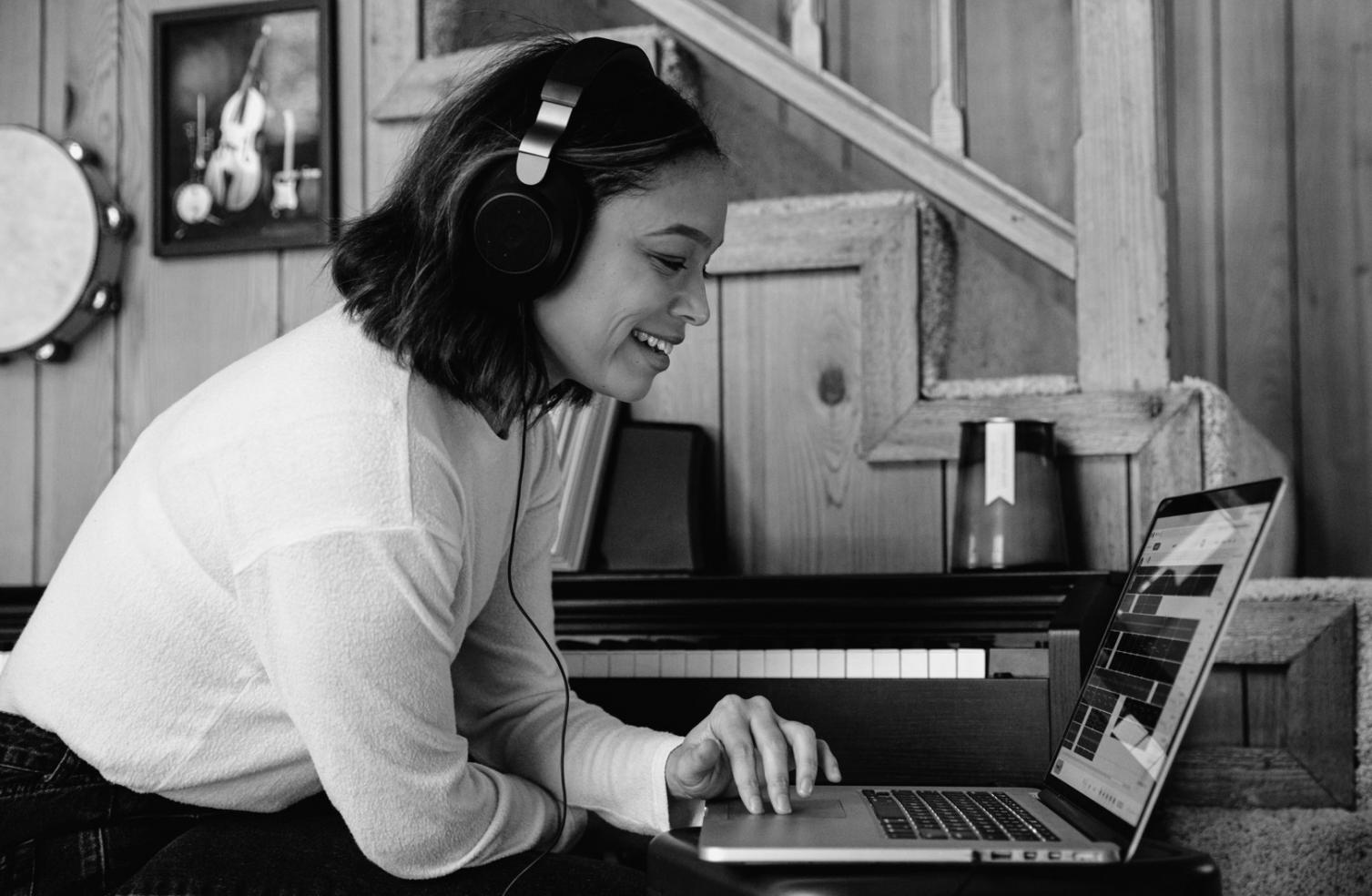 Modern financial analysis tools and Canadian market data